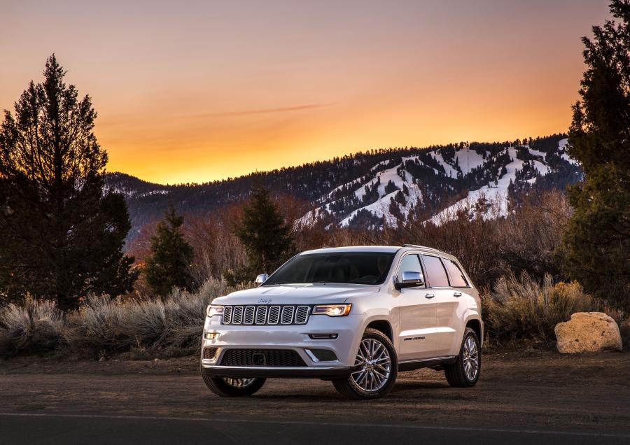  Jeep Grand Cherokee Summit (WK2) 2016 года  (фото 12 из 18)
